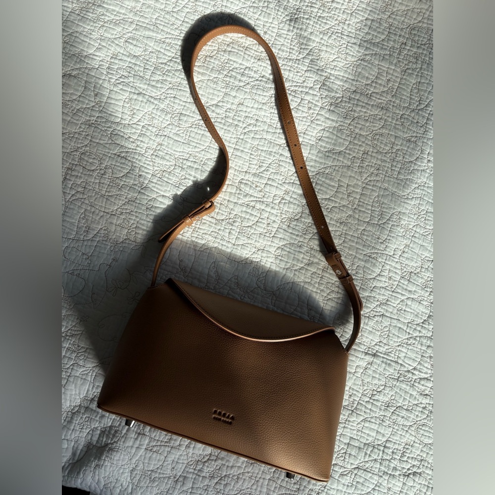 Freja New York Hudson Leather Shoulder Bag in Brown - Picture 5 of 15